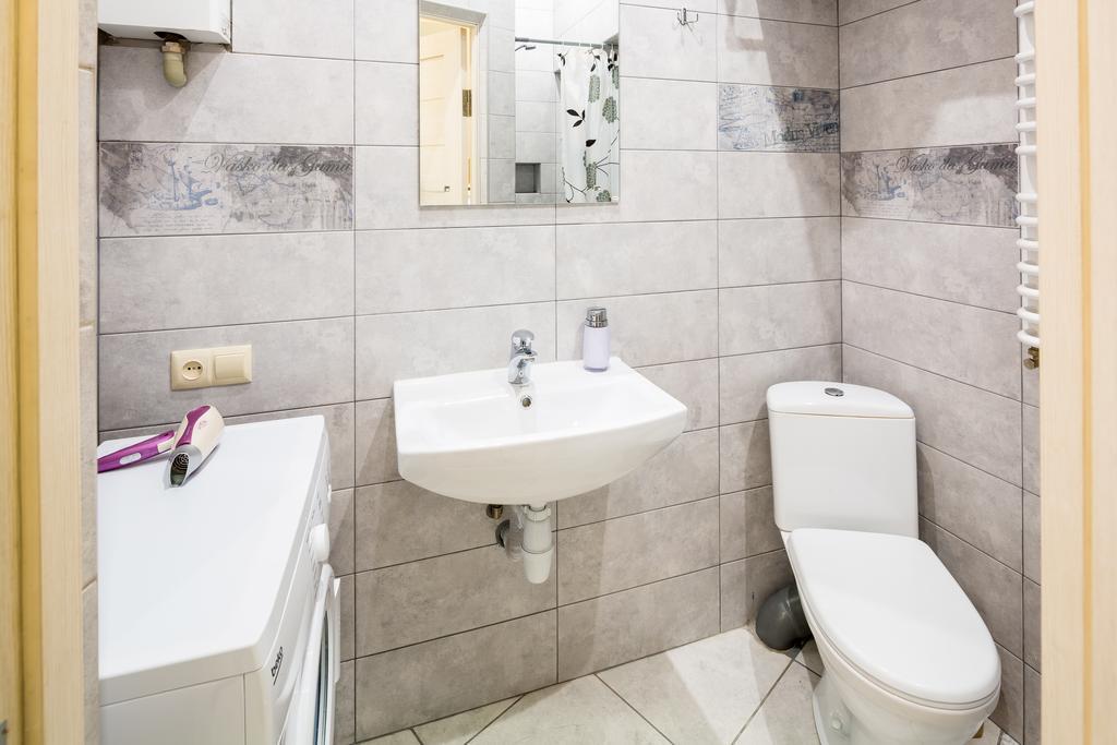 Avangard Studio Apartment Lviv Eksteriør billede