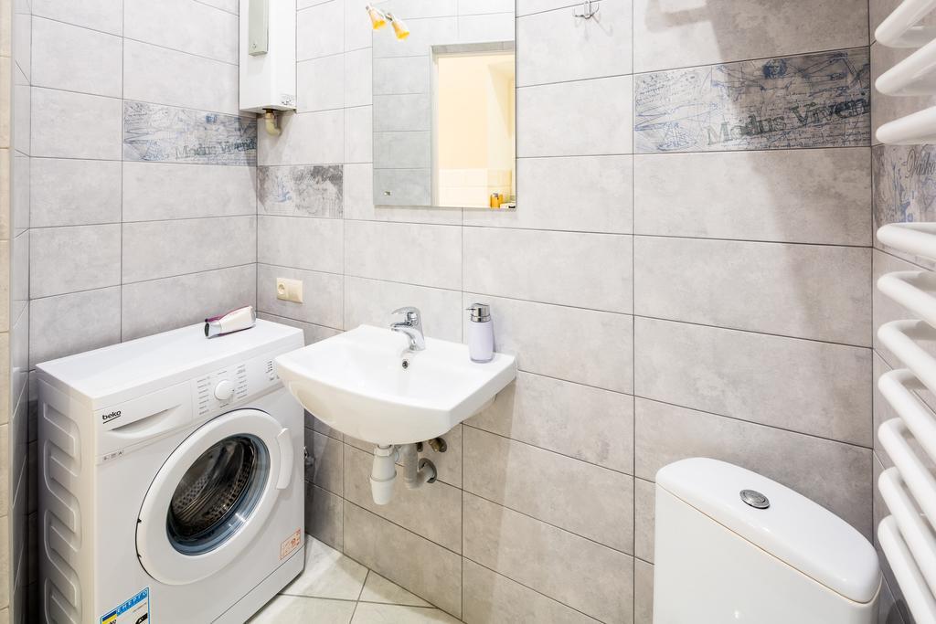 Avangard Studio Apartment Lviv Eksteriør billede